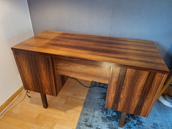 Image 1 of Mid Century Bureau Meubles en corne