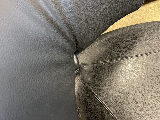 Image 1 of Leolux pallone Armchair black leather Design chair