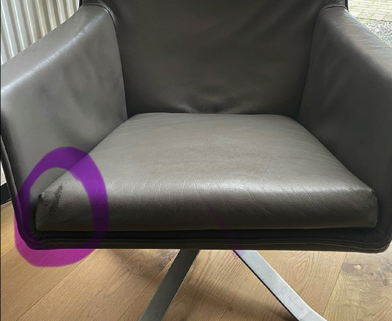 Image 1 of Sillón Djenné de diseño en stock (piel lava/gris)