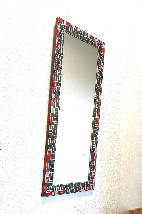 Image 1 of Miroir en mosaïque des années 60 avec bord en laiton