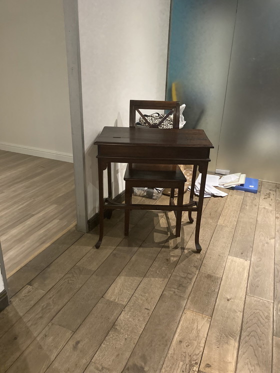 Image 1 of Scrivania vintage con sedia