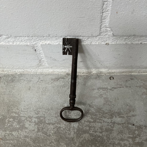 Image 1 of Gabinete barroco antiguo