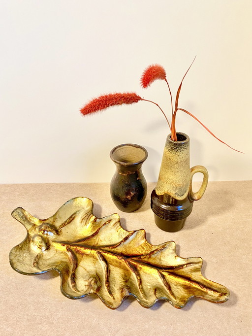 Glass gold-brown bowl in leaf shape