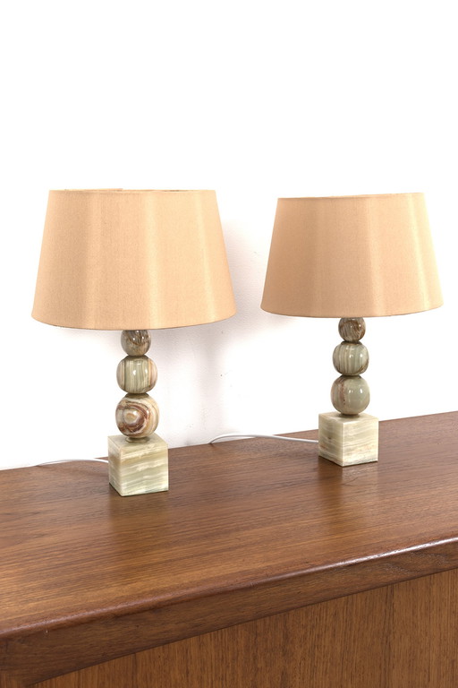 2x onyx table lamps