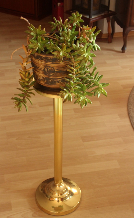 Image 1 of High flower column Flower stool