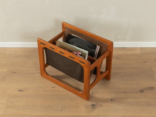 70S Magazine Rack