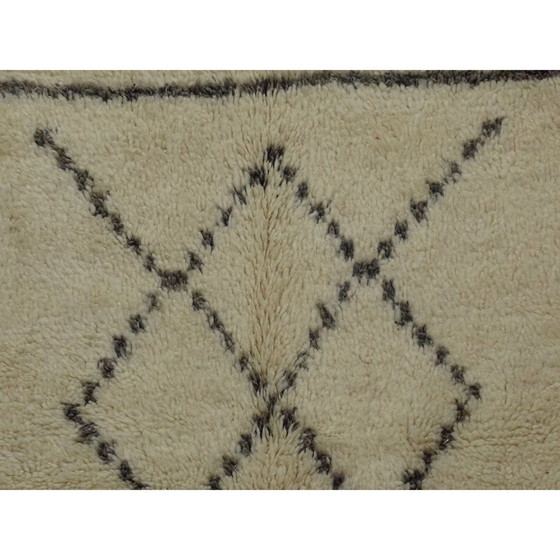 Image 1 of Vintage Berber carpet in natural wool, Morocco