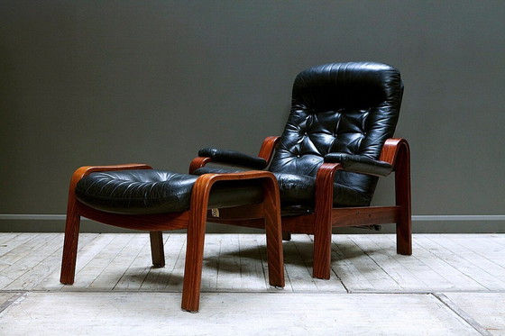 Image 1 of 1970S Pair Of "Relax Ii" Chairs And Footstools By Göte Möbler Nässjö