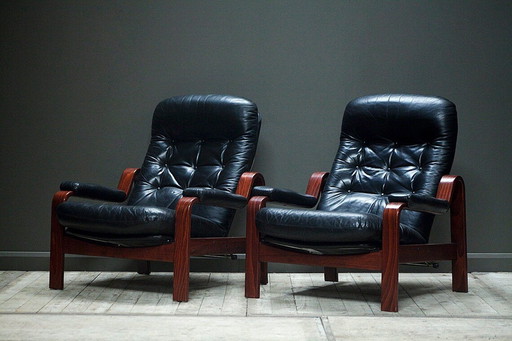 1970S Pair Of "Relax Ii" Chairs And Footstools By Göte Möbler Nässjö