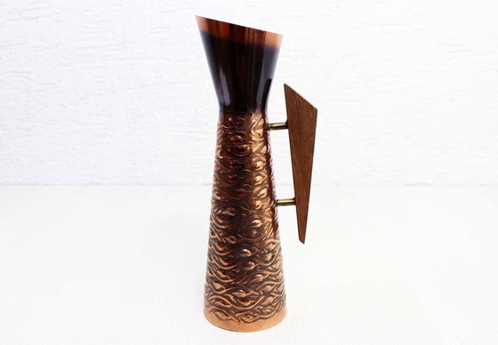 Image 1 of Vase vintage en cuivre et teck