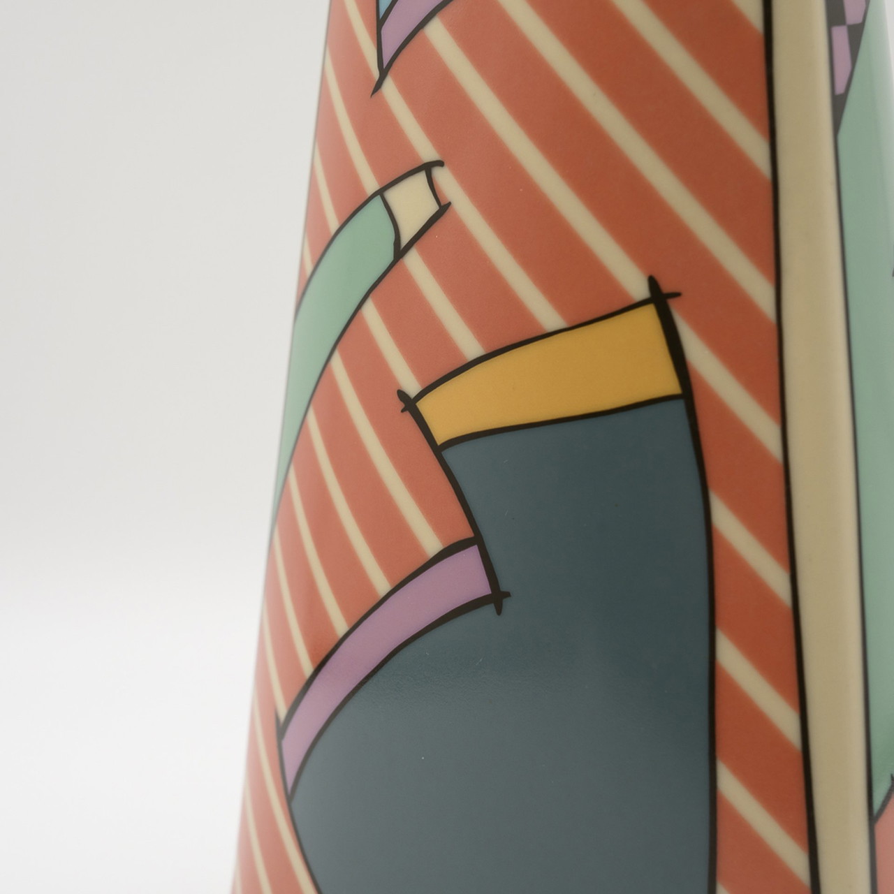 Rosenthal Studio-Linie Flash Iconic Vase Dorothy Hafner 80S