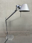 Modern desk lamp Artemide Tolomeo