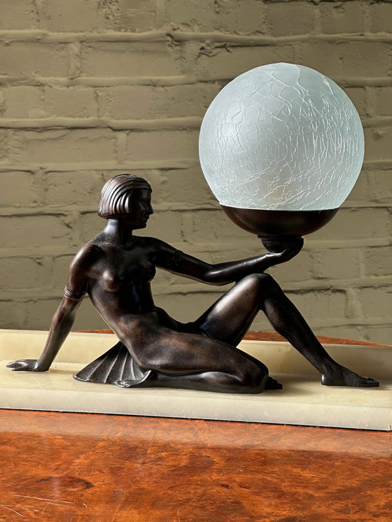 Image 1 of Statue/lampe Art déco