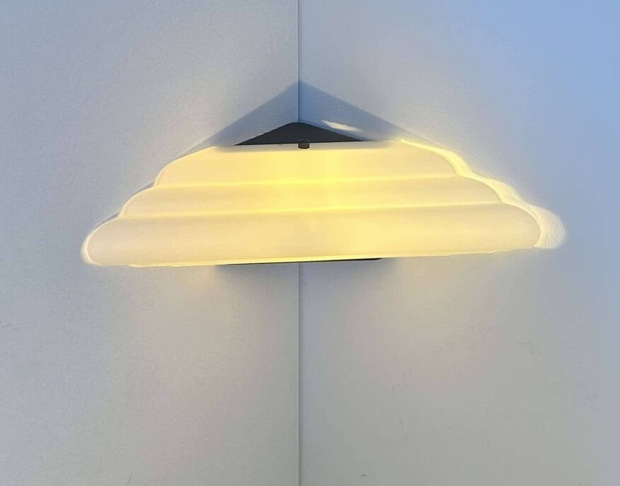 Murano Opaline Glass Corner Wall Lamp by Vetri - Italy 1970 | €400