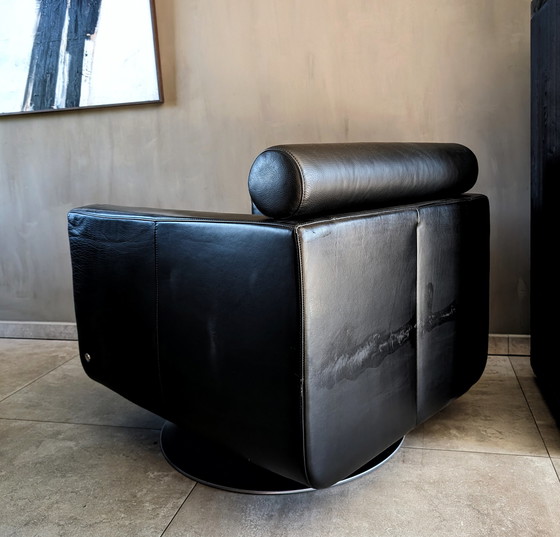 Image 1 of Fauteuil pivotant Natuzzi