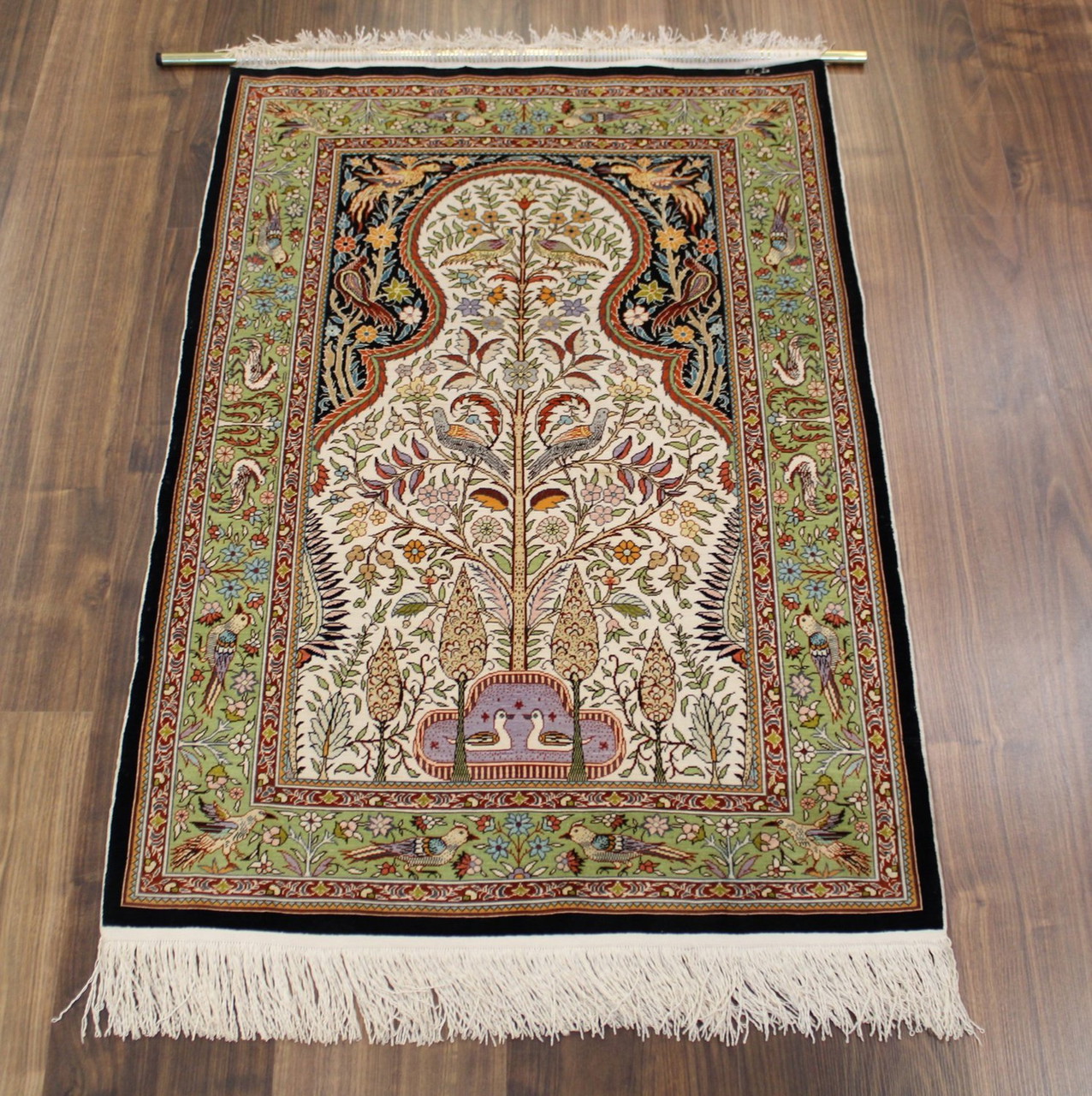 Original Genuine Pure Silk Hereke 102 X 72 Cm Top Condition