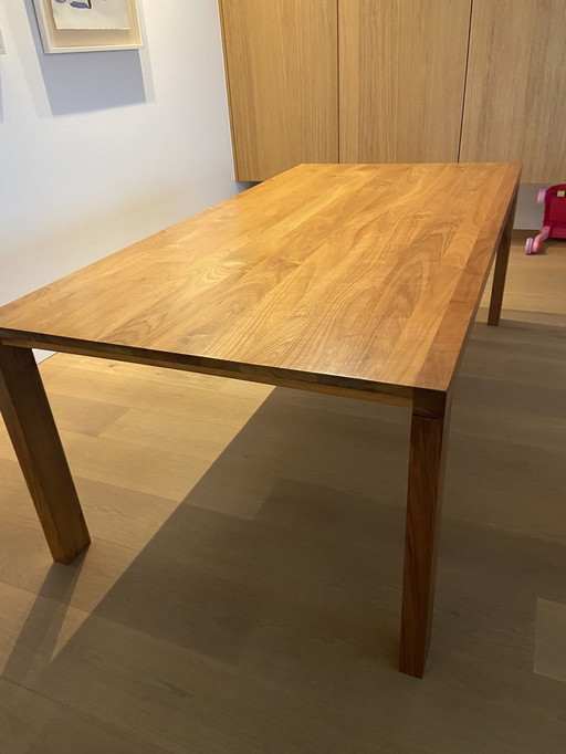 Arco Essenze Dining Table