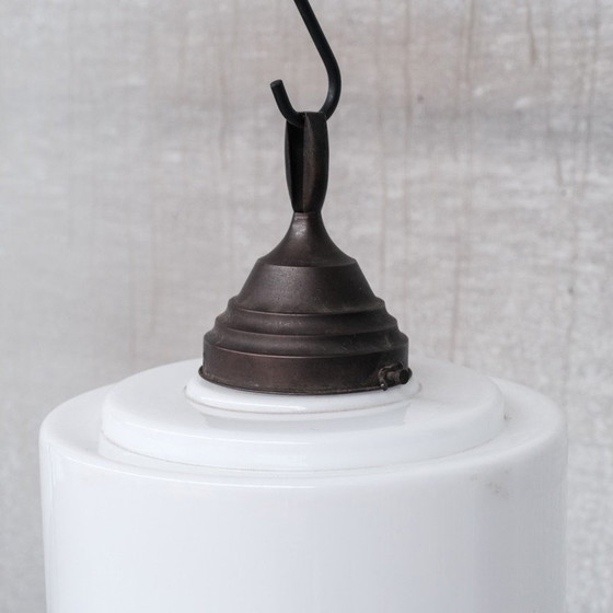 Image 1 of Lampada a sospensione vintage in vetro opalino e ottone, Olanda anni '50