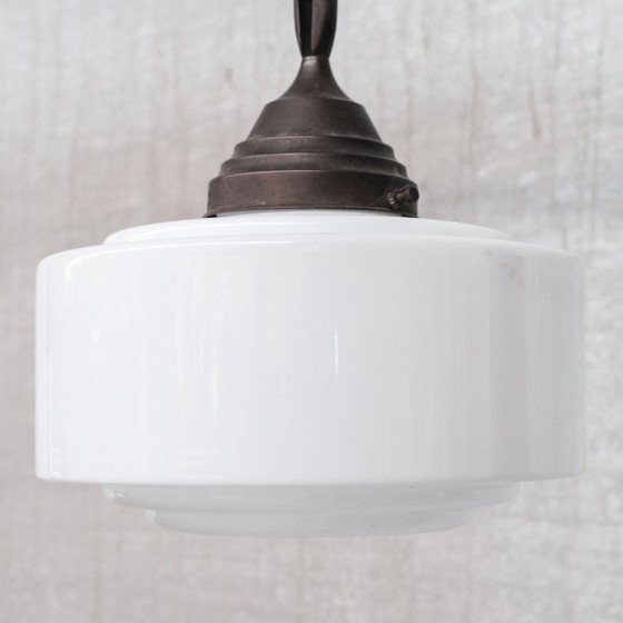 Image 1 of Lampada a sospensione vintage in vetro opalino e ottone, Olanda anni '50