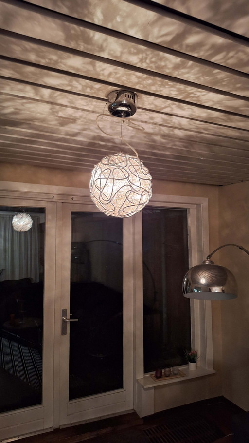 Lampe suspendue boule en fil de fer