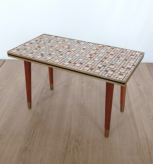 Table d'appoint des années 60 avec plateau en céramique