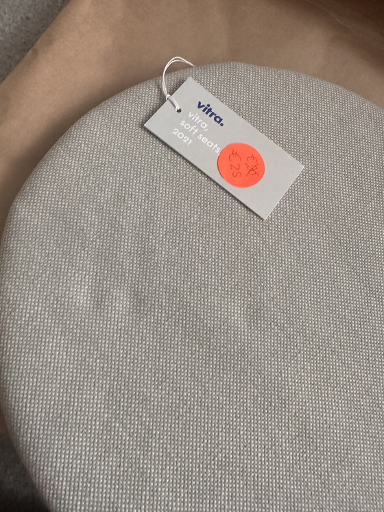 Image 1 of Vitra soft seat pad type cushion