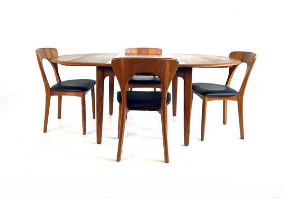 Image 1 of Extendable Dining Table, Svend Åge Madsen '60