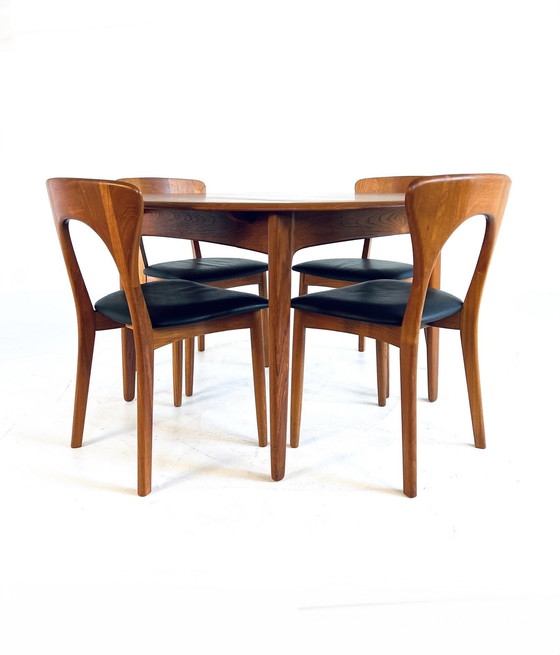 Image 1 of Extendable Dining Table, Svend Åge Madsen '60