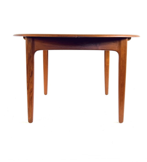 Image 1 of Extendable Dining Table, Svend Åge Madsen '60