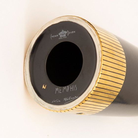 Image 1 of Coppia di lampade da tavolo vintage nere con design dorato della gamma Crown Devon Memphis