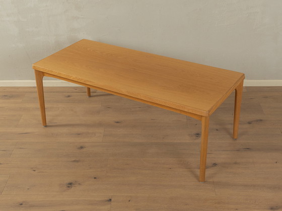 Image 1 of  Table basse des années 1960, Henning Kjaernulf