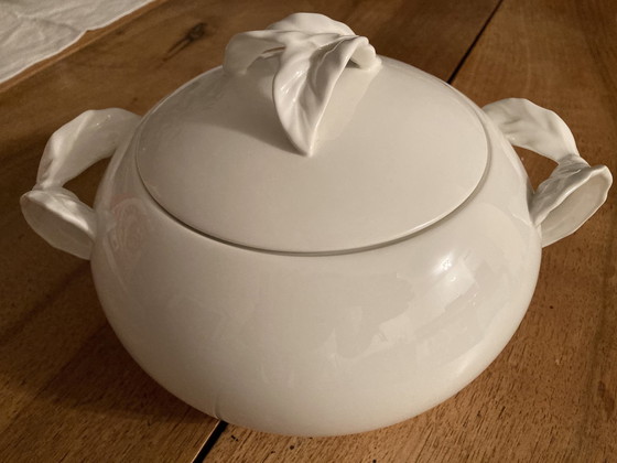 Image 1 of Villeroy & Boch Foglia Covered Vegetable Tureen