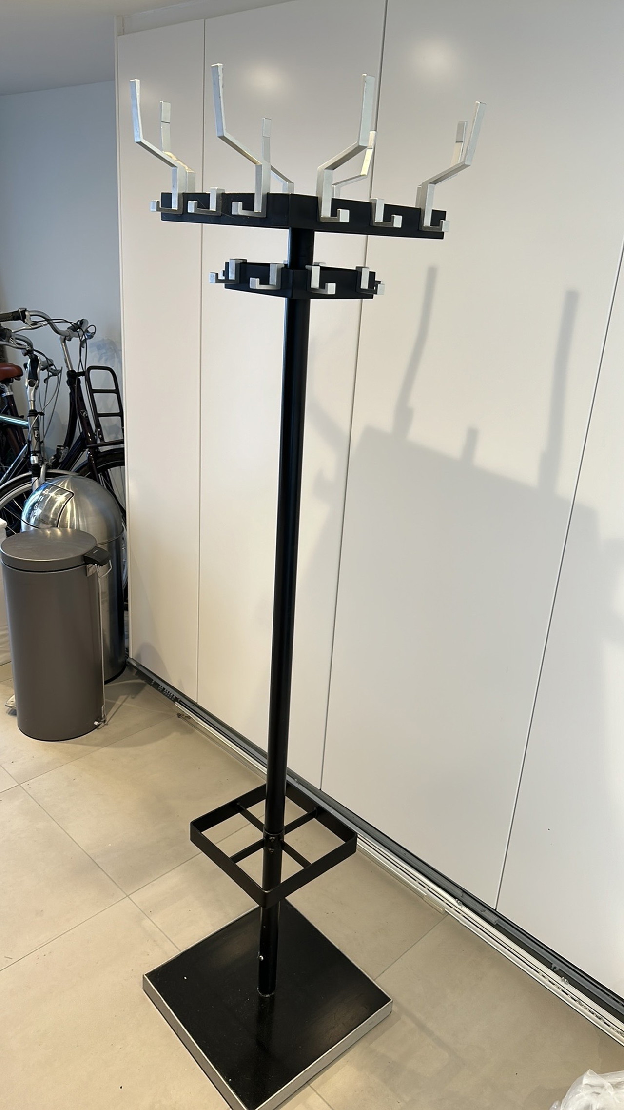 Vintage industrial coat rack 2025