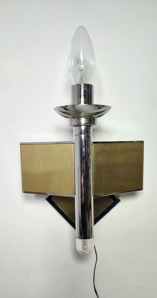 Metallic Wall Light. Italy, 1970s