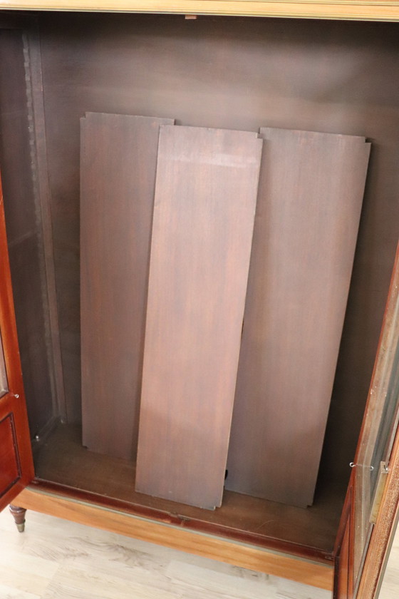 Image 1 of Vetrina in legno d'epoca