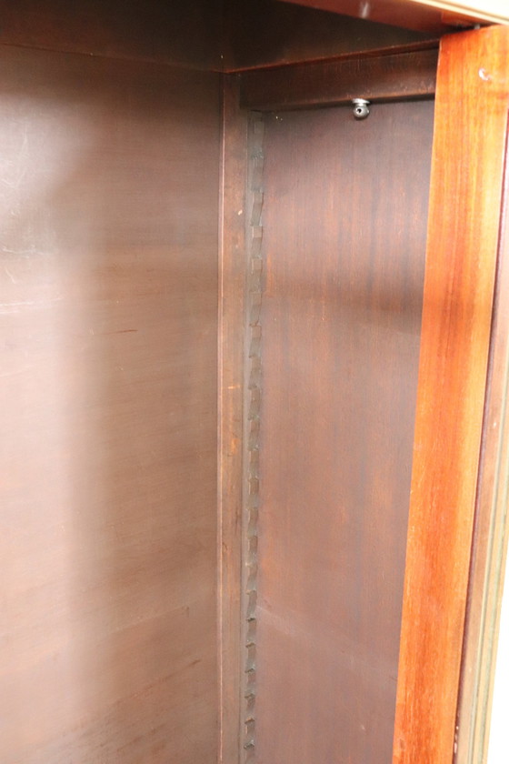 Image 1 of Vetrina in legno d'epoca