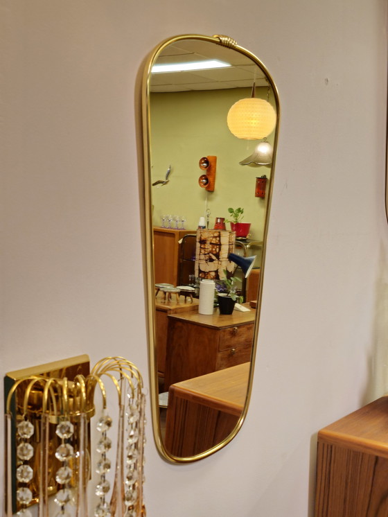 Image 1 of Specchio da parete vintage in ottone dorato