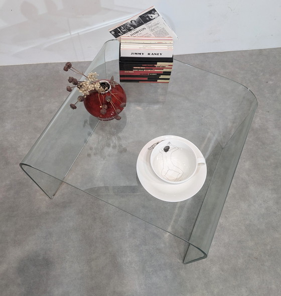 Image 1 of Table basse en verre à chute d'eau