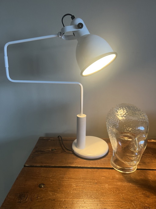 Anvia Table Lamp