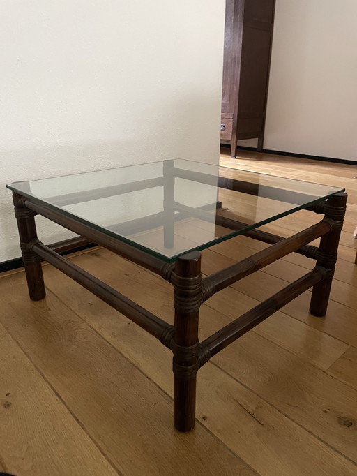 Table basse rectangulaire en verre, manou, rotin, 1970