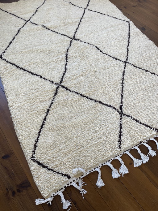 Beni Ouarain Moroccan Berber Rug