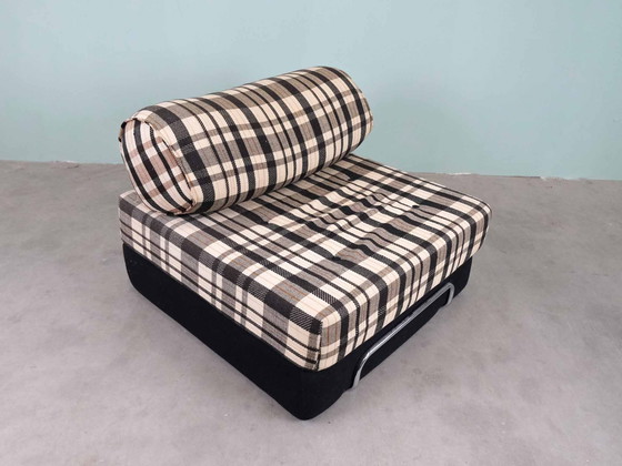 Image 1 of Classic checkered daybed armchair