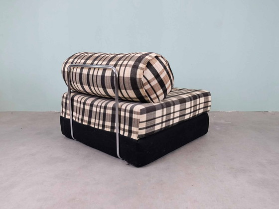 Image 1 of Classic checkered daybed armchair