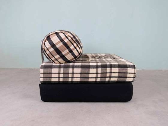 Image 1 of Classic checkered daybed armchair