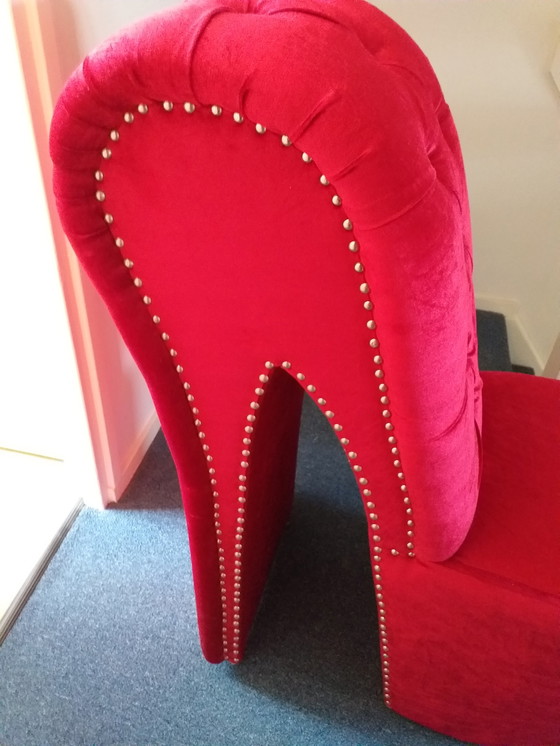 Image 1 of Vintage pump or heel chair
