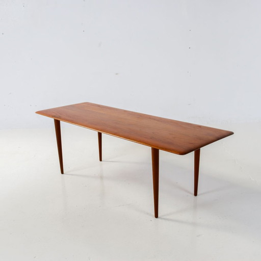 Peter Hvidt Minerva coffee table France & Son