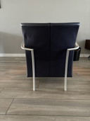 Chaise Montis Lomas couleur aubergine