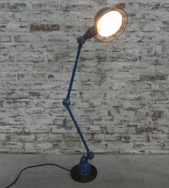 Image 1 of Jielde lamp with 2 arms