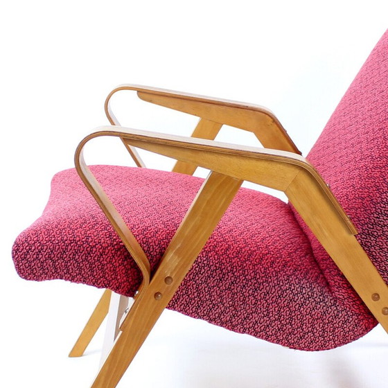 Image 1 of Vintage armchair in pink fabric and oak for Tatra, Czechoslovakia 1960