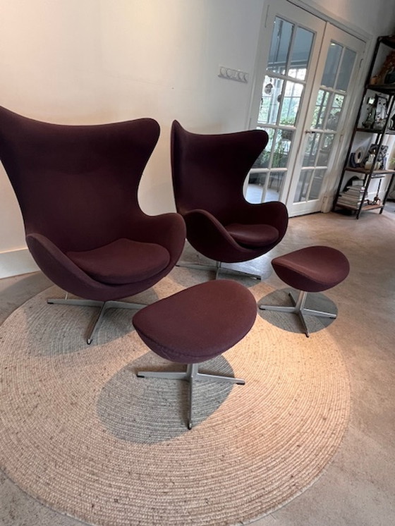 Image 1 of 2x Fritz Hansen Egg Chair + ottoman